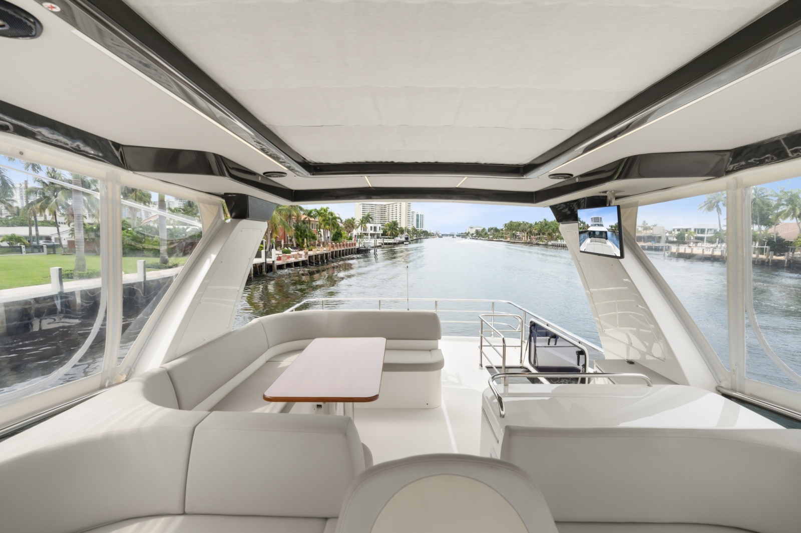 2022 Absolute Navetta 52