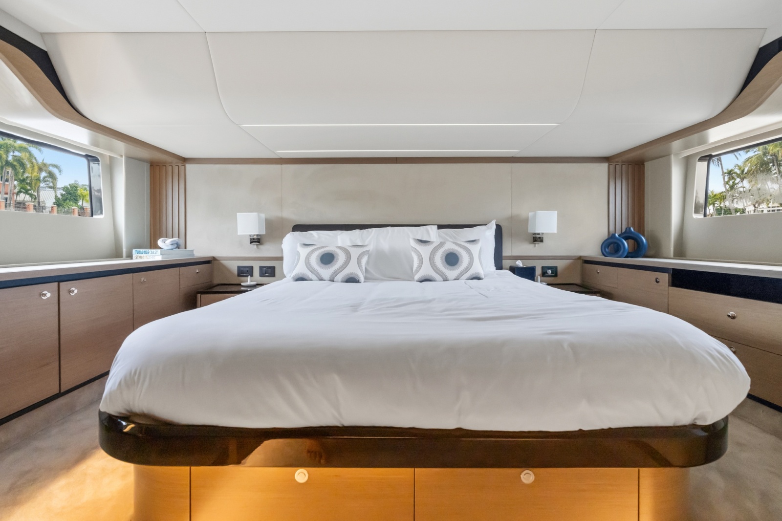 2022 Absolute Navetta 52