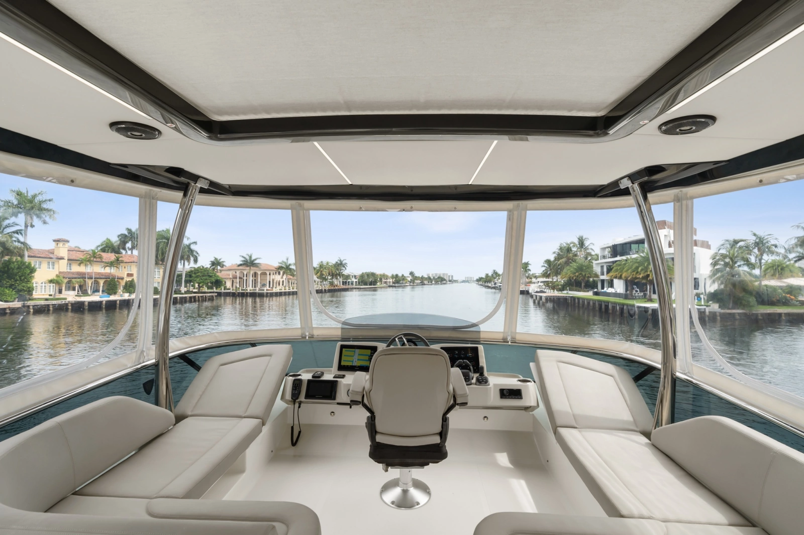 2022 Absolute Navetta 52