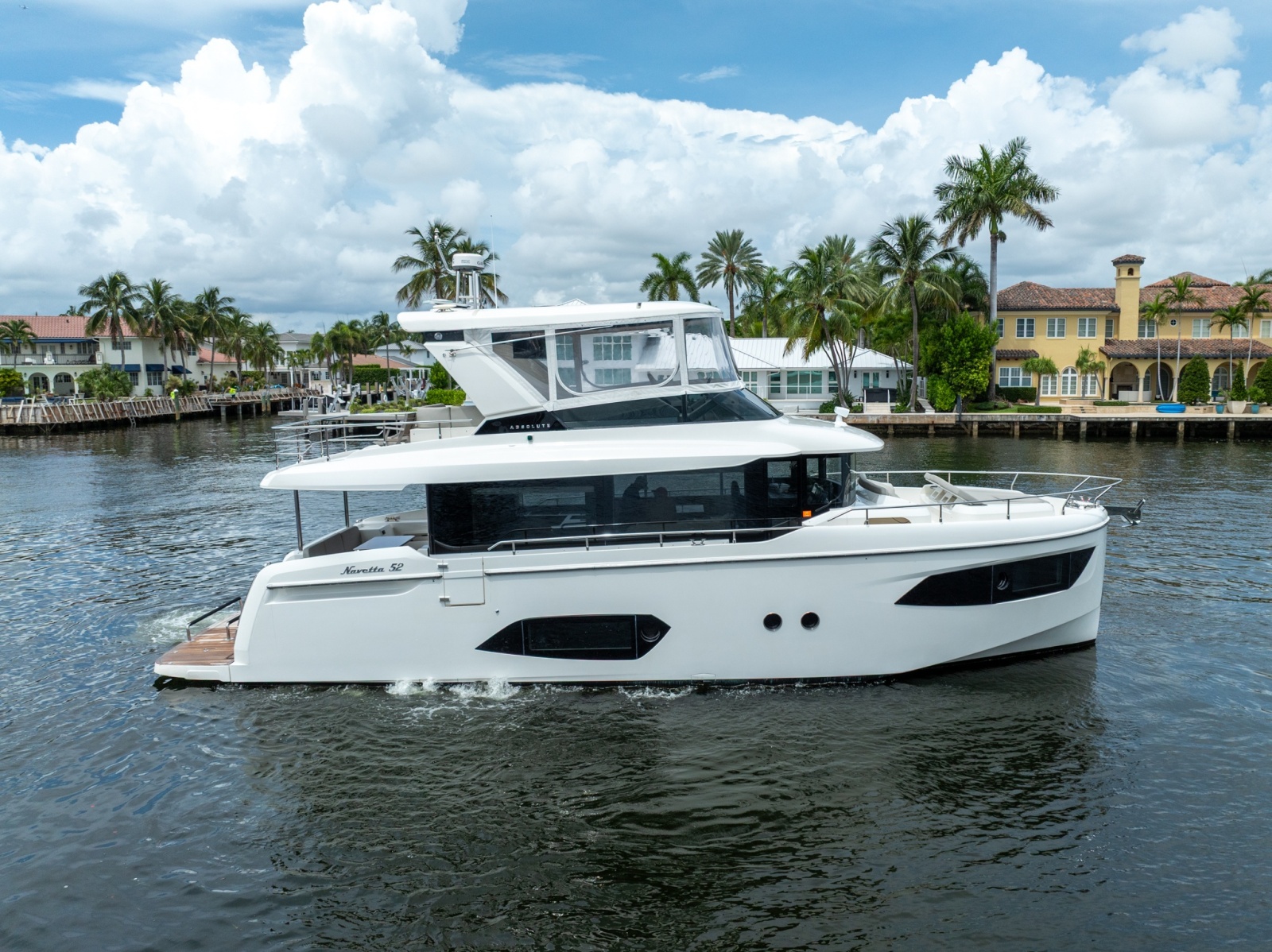 2022 Absolute Navetta 52