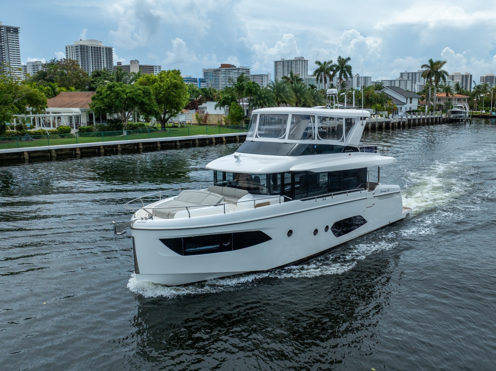 2022 Absolute Navetta 52