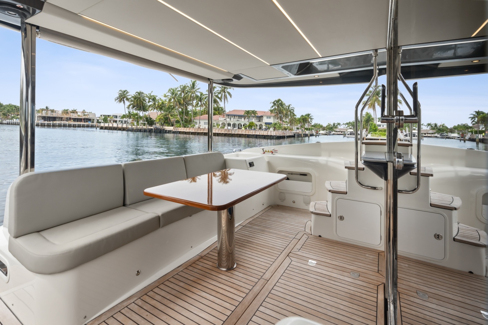 2022 Absolute Navetta 52