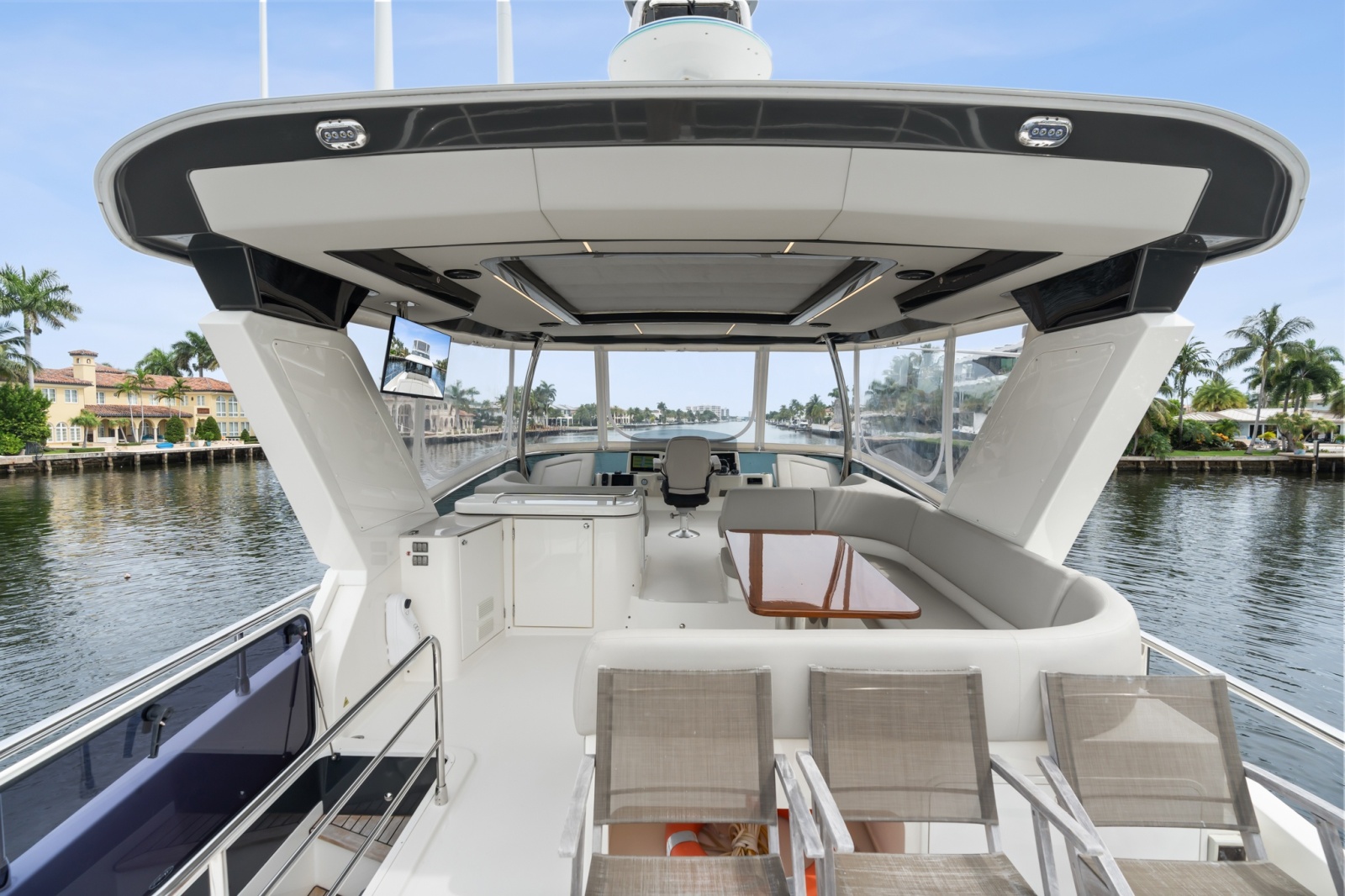 2022 Absolute Navetta 52