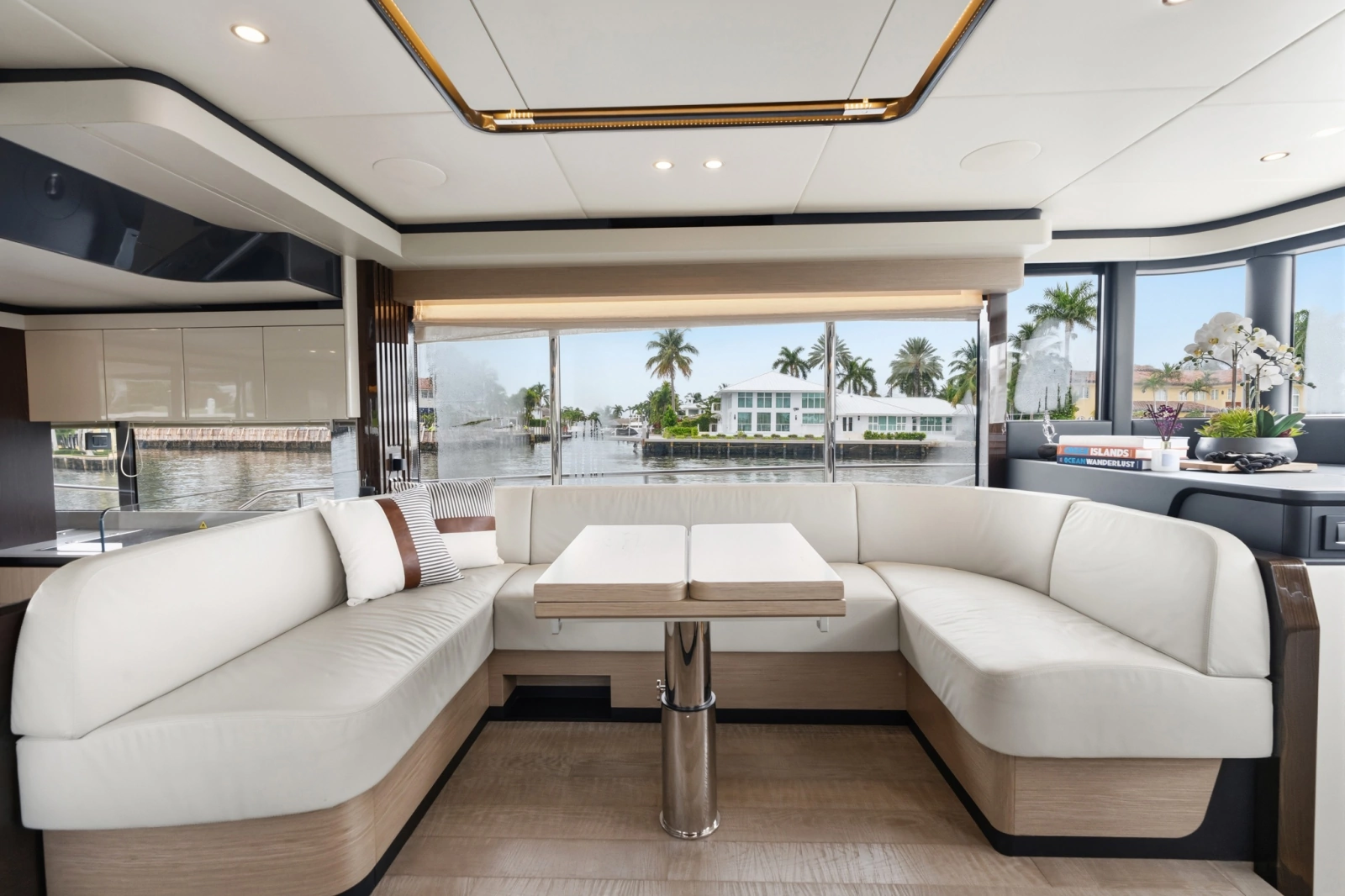 2022 Absolute Navetta 52
