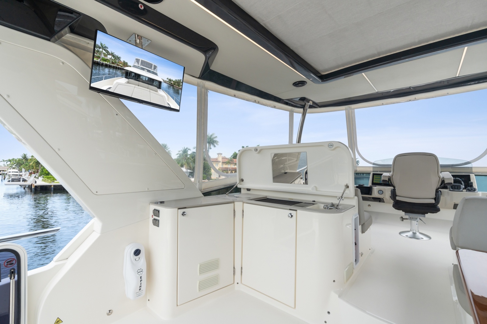 2022 Absolute Navetta 52
