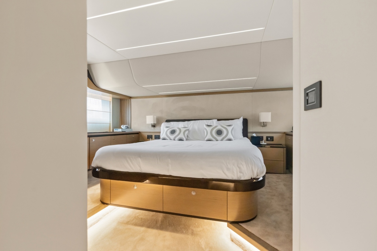 2022 Absolute Navetta 52