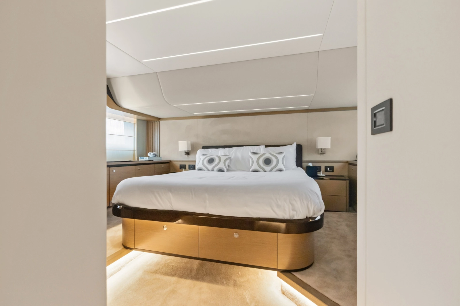 2022 Absolute Navetta 52