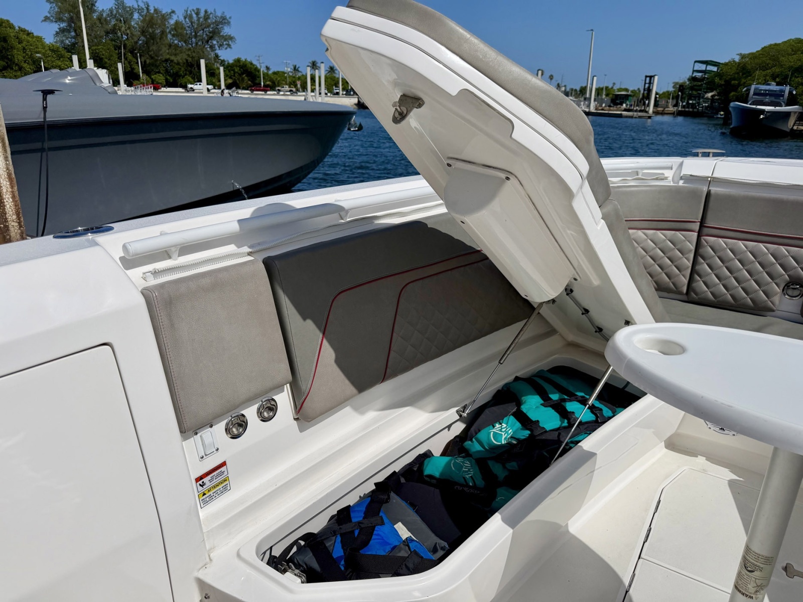2019 Intrepid 345 Nomad SE