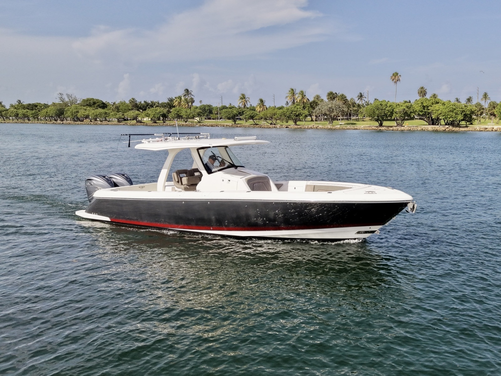 2019 Intrepid 345 Nomad SE