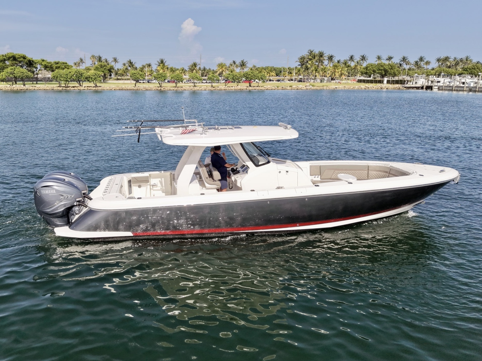 2019 Intrepid 345 Nomad SE