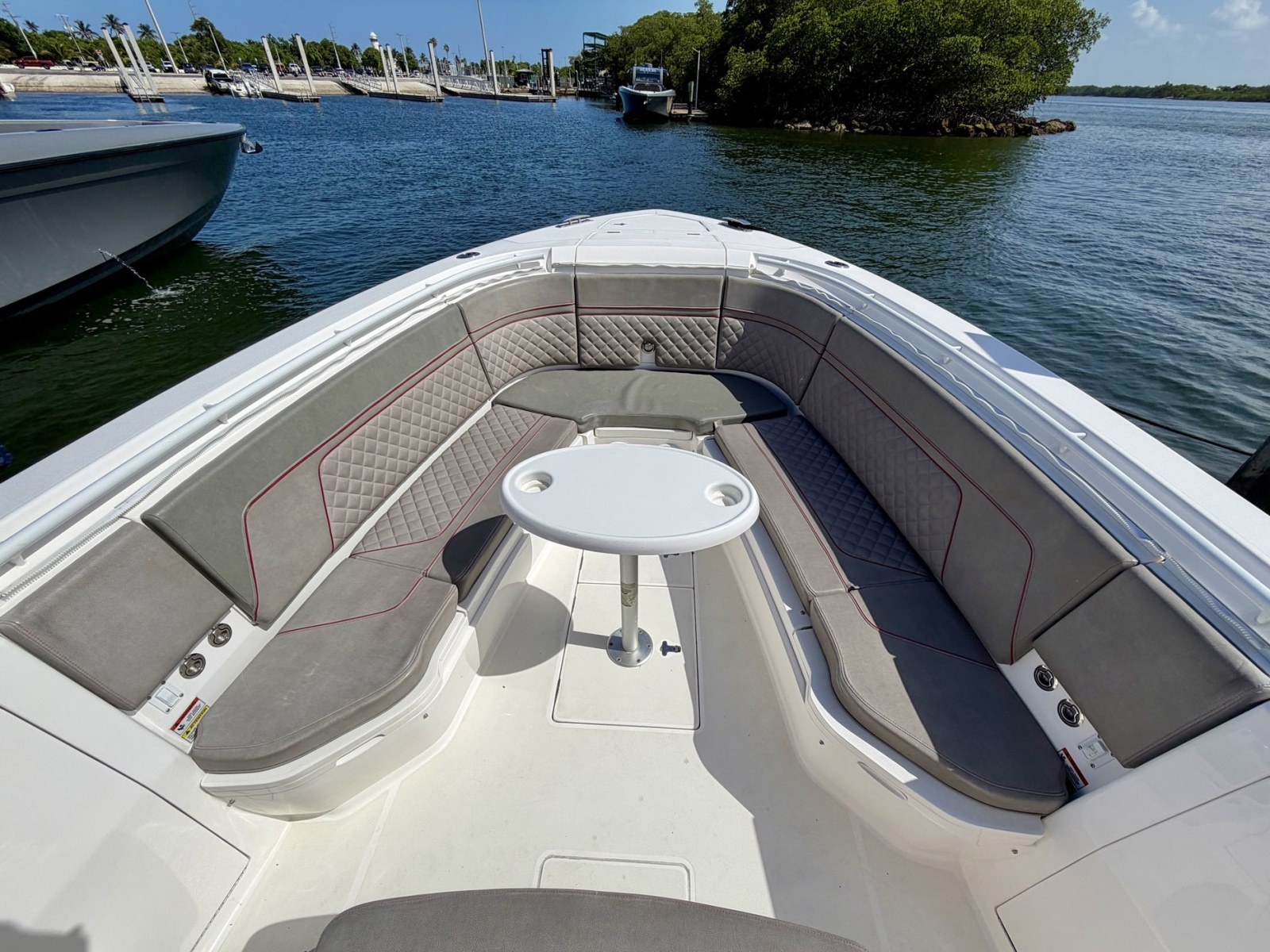 2019 Intrepid 345 Nomad SE