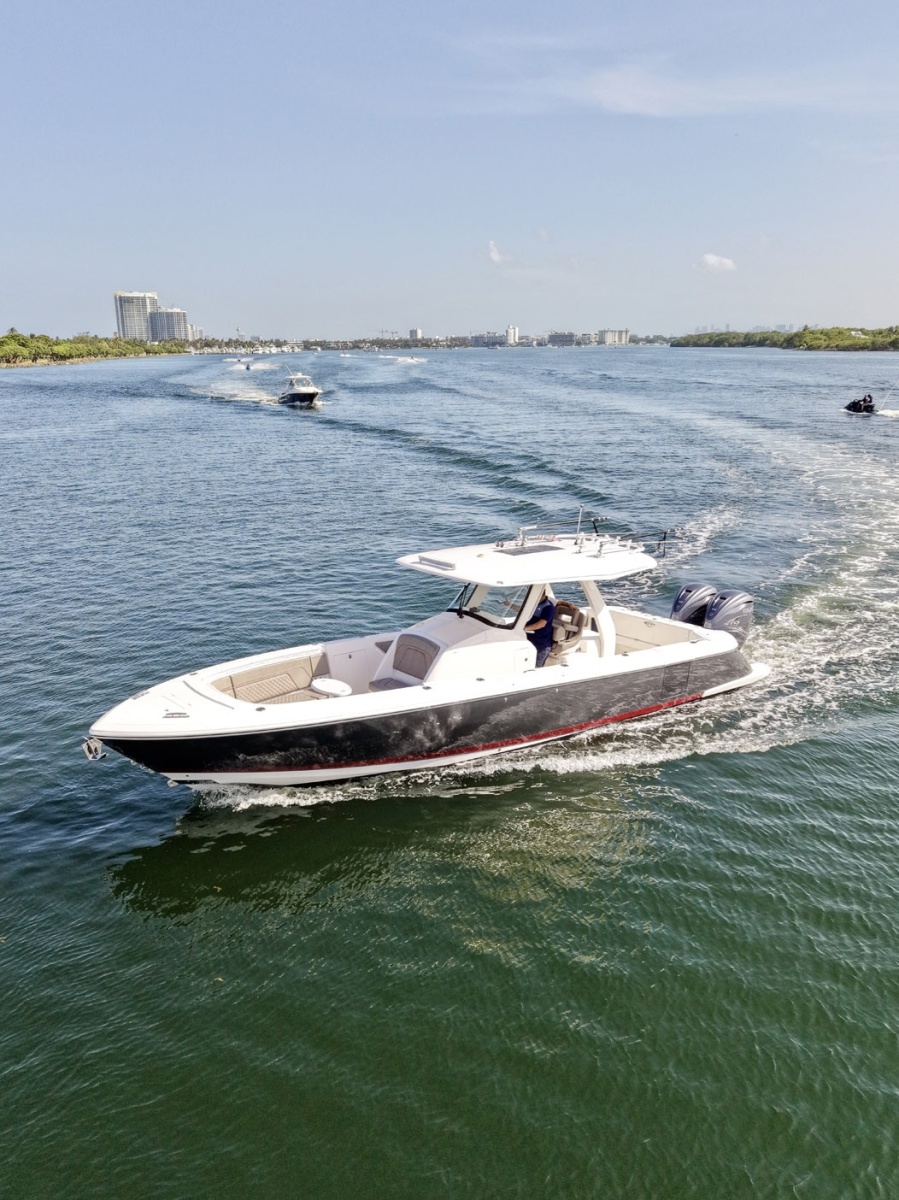 2019 Intrepid 345 Nomad SE