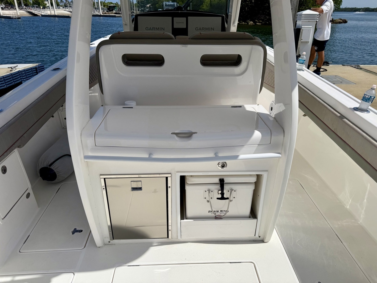 2019 Intrepid 345 Nomad SE