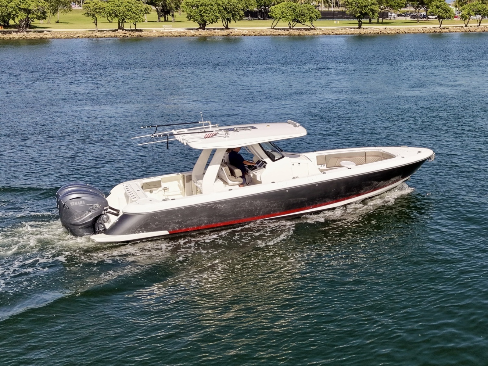 2019 Intrepid 345 Nomad SE