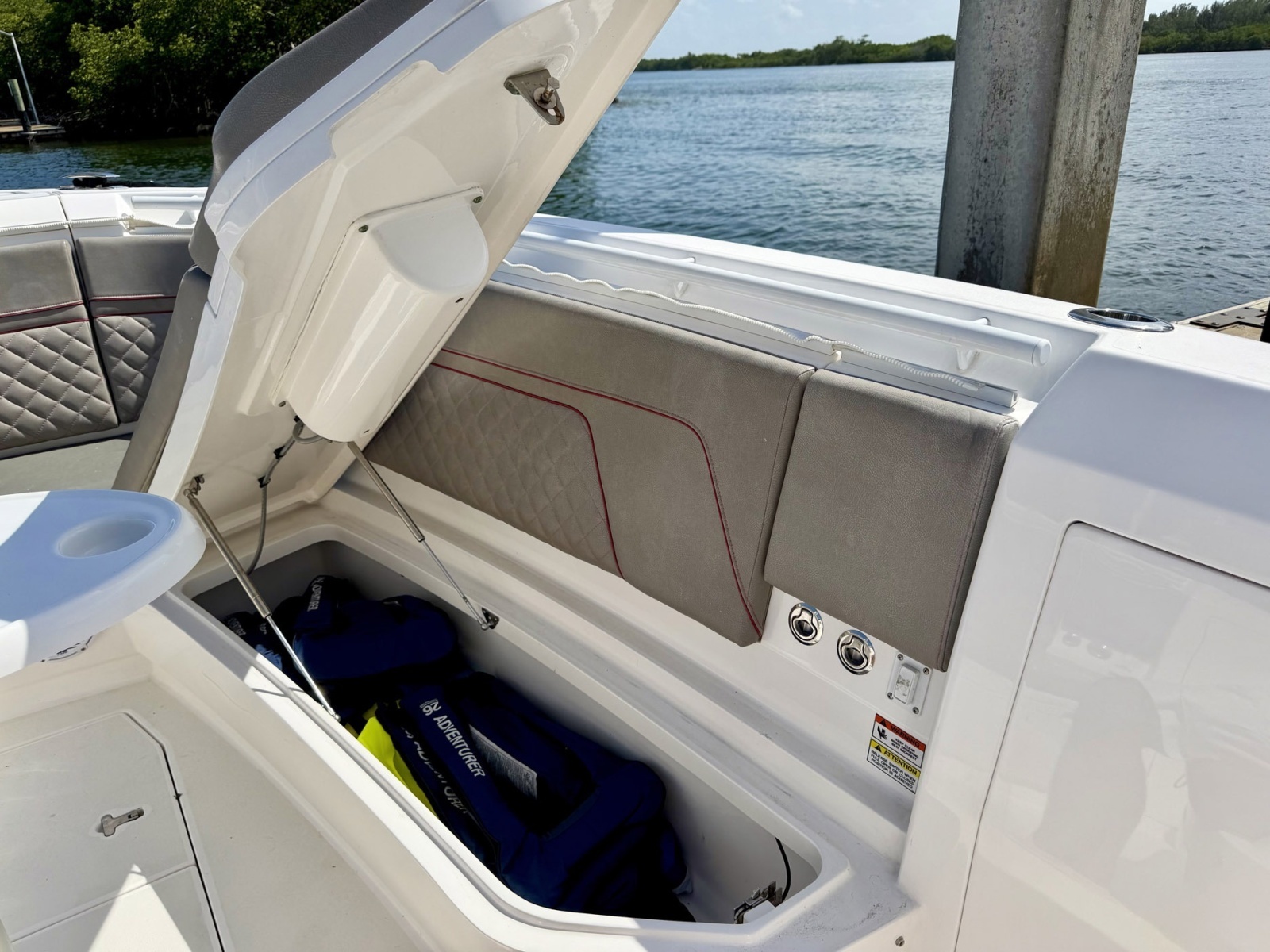 2019 Intrepid 345 Nomad SE