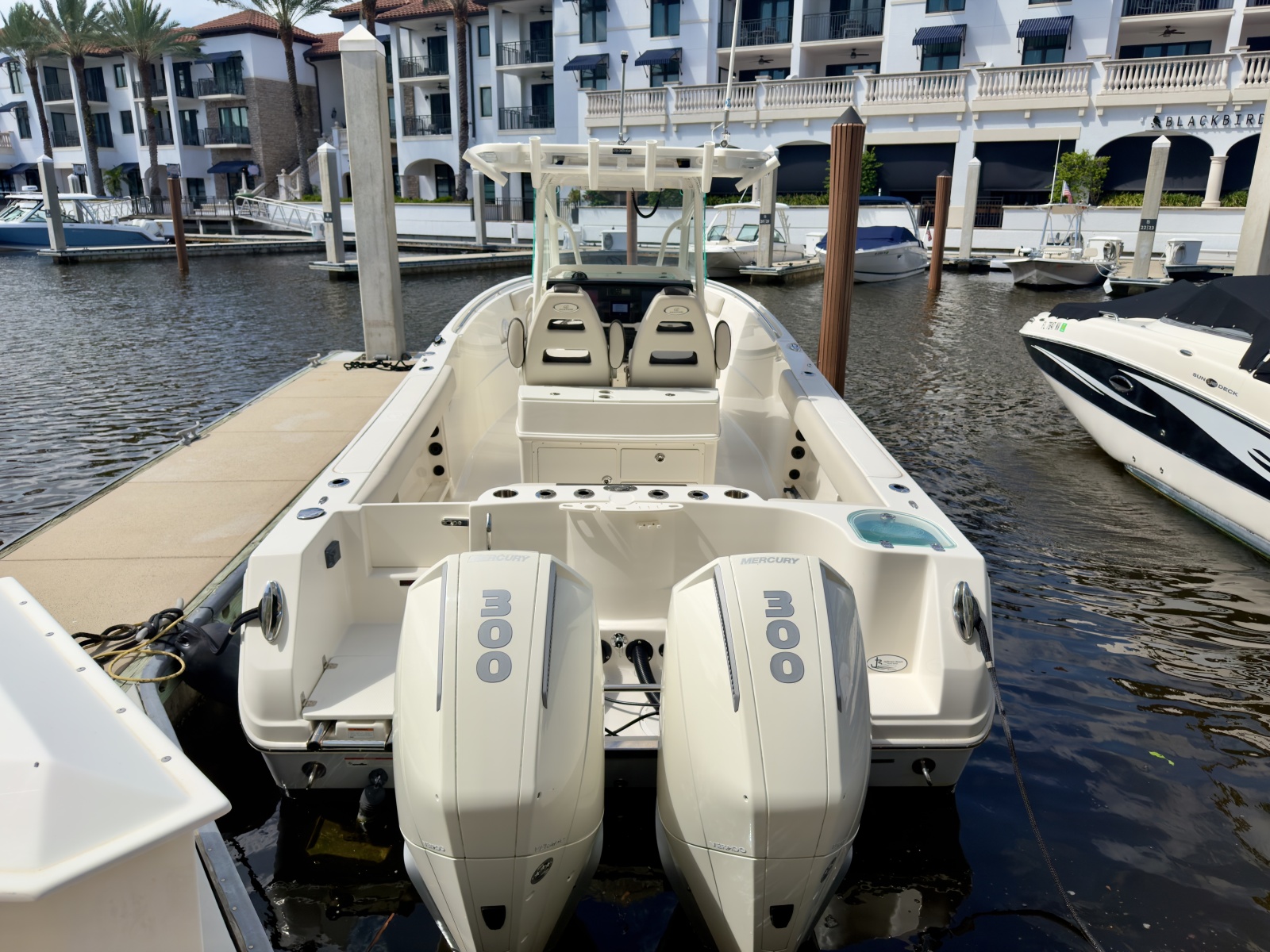 2023 Sailfish 290 CC