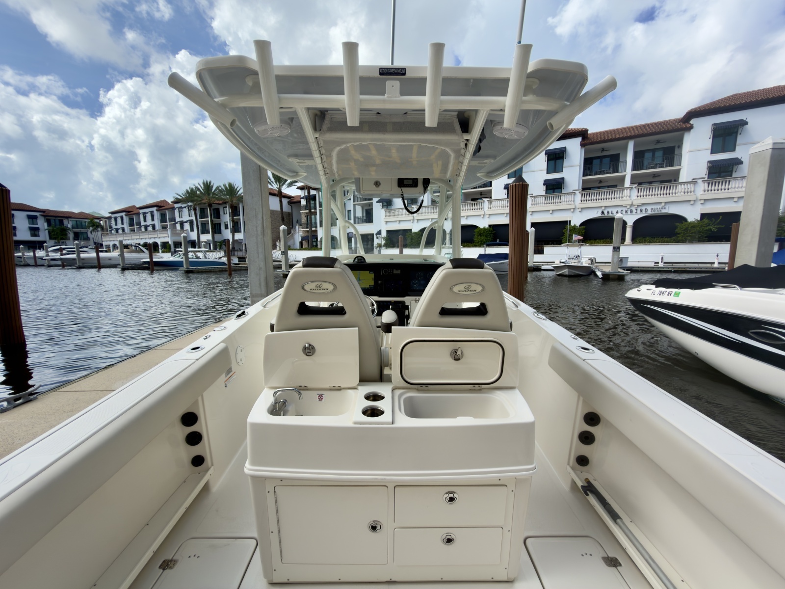 2023 Sailfish 290 CC