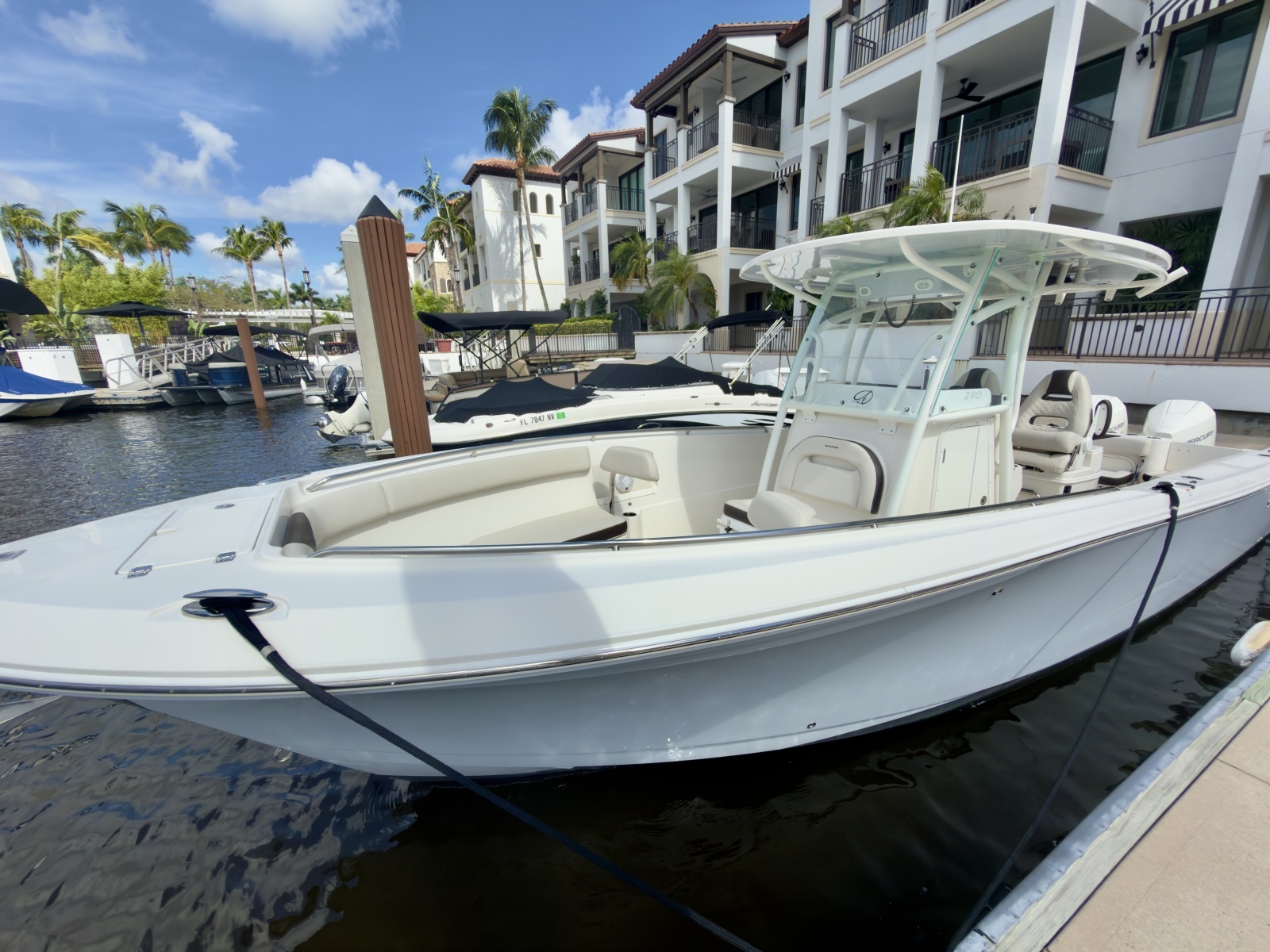 2023 Sailfish 290 CC