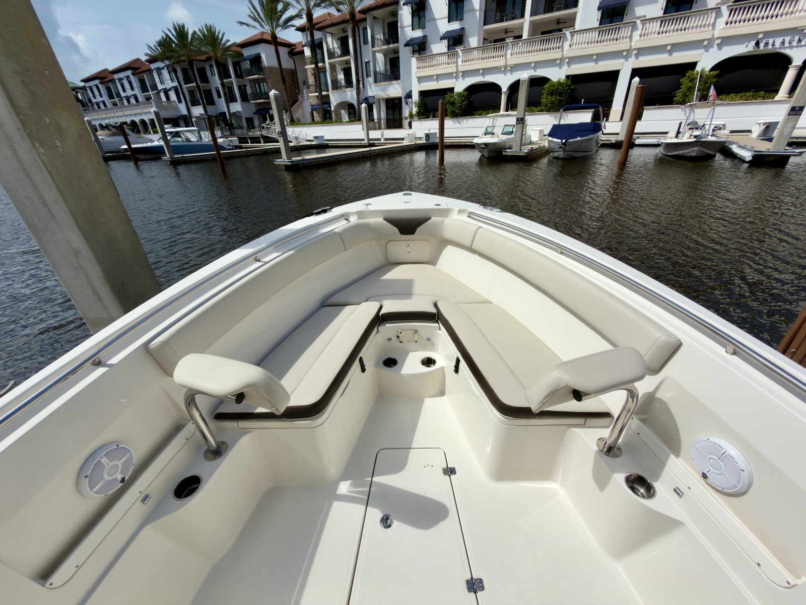 2023 Sailfish 290 CC