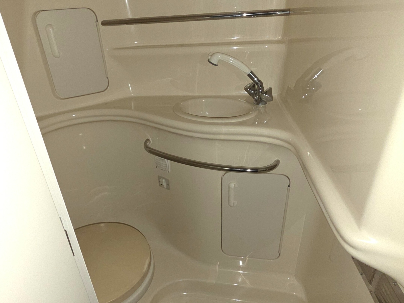 Head Compartment