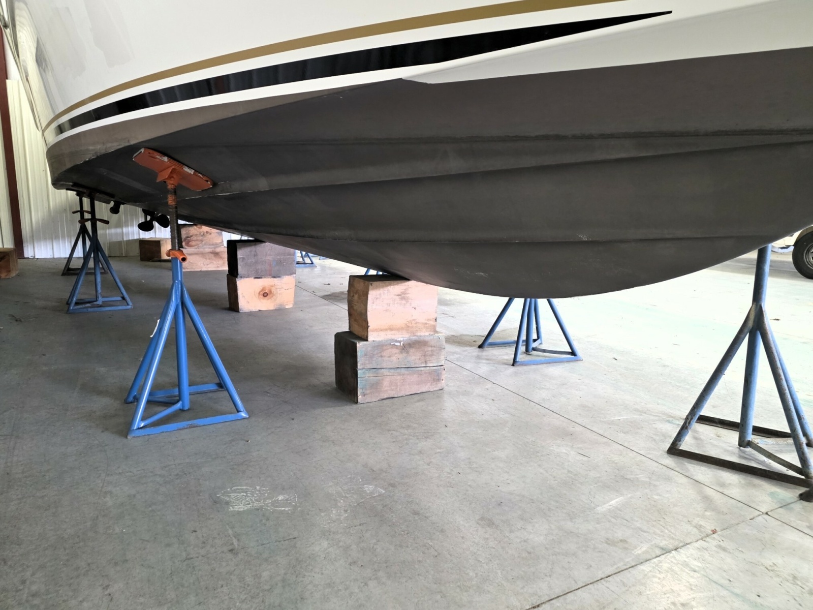 Starboard Bottom View  Bow