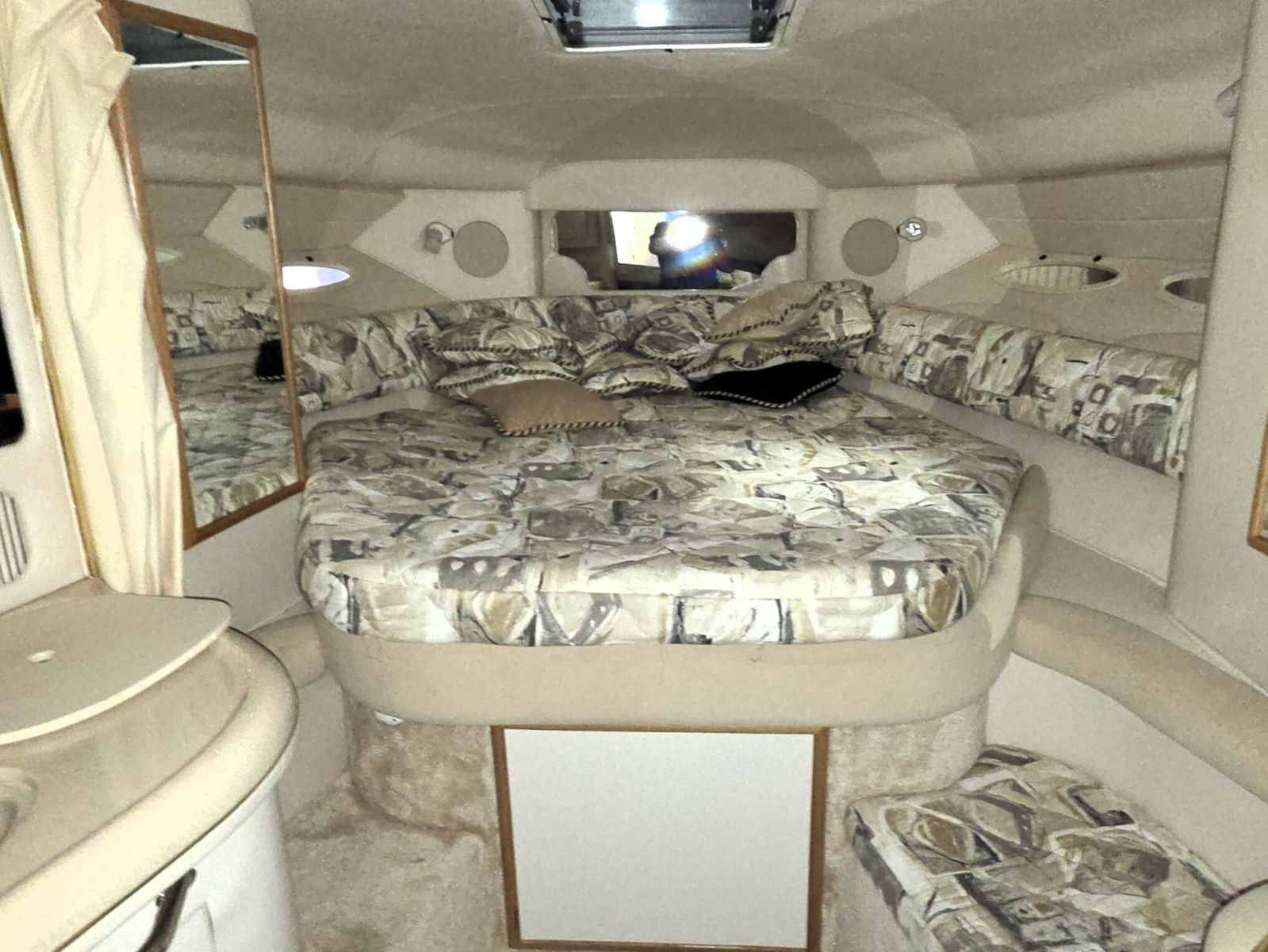 V Berth