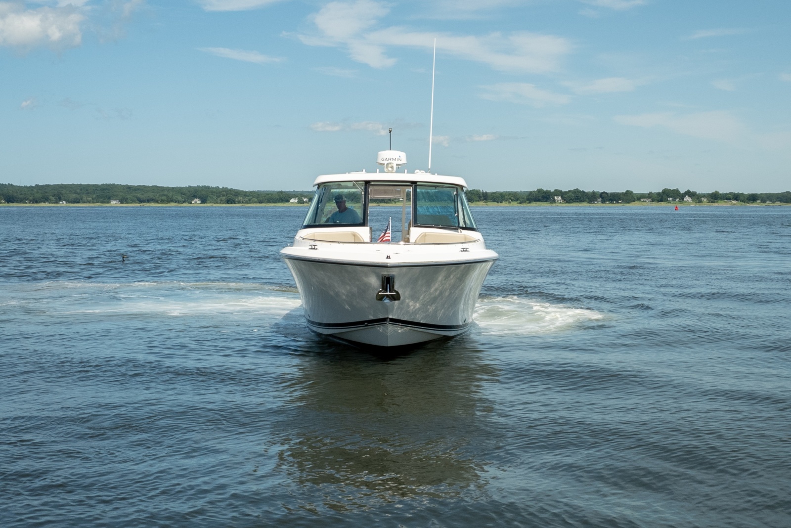 2018 Pursuit 325 DC
