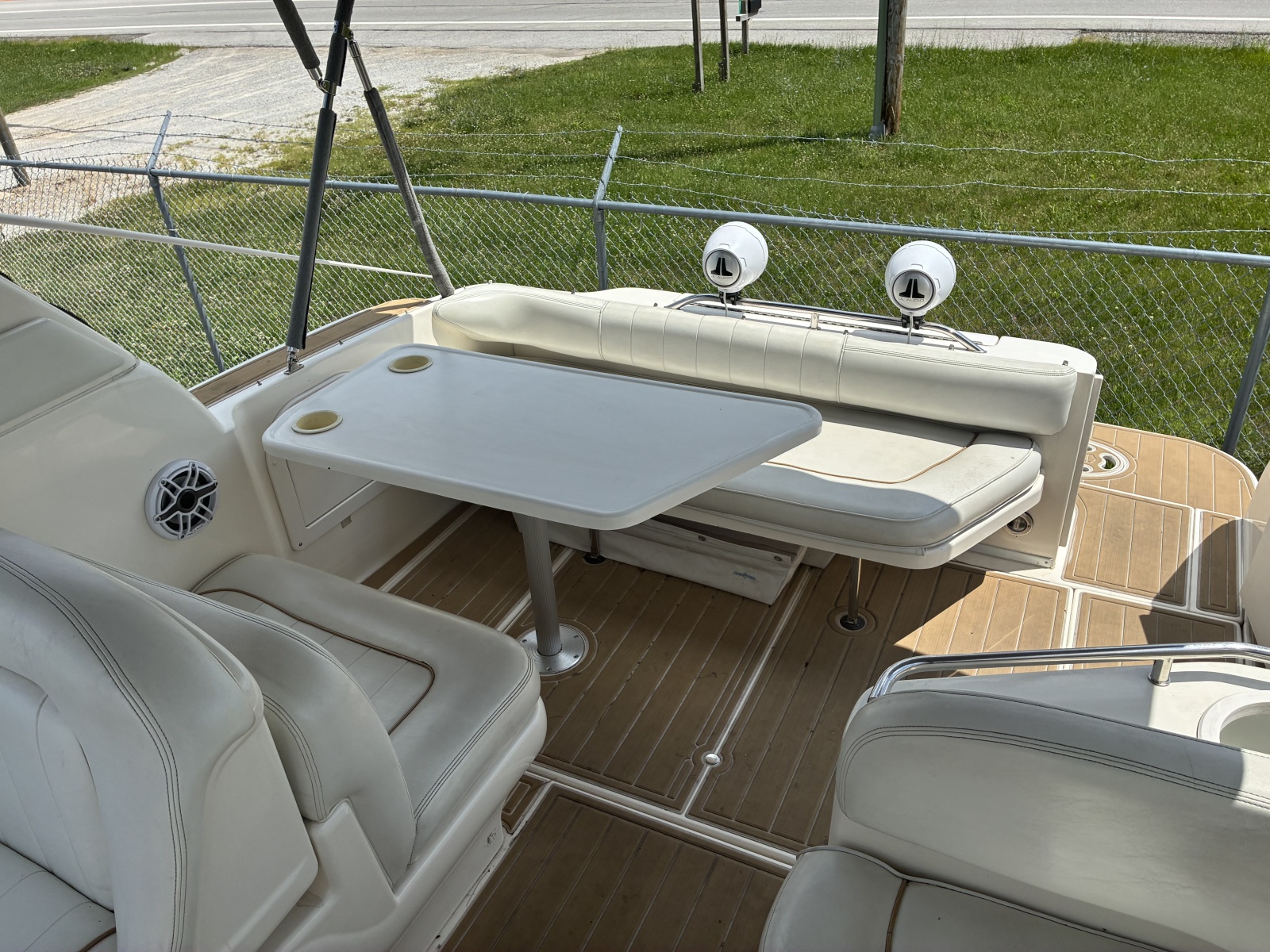 1998 Sea Ray 290 Sundancer