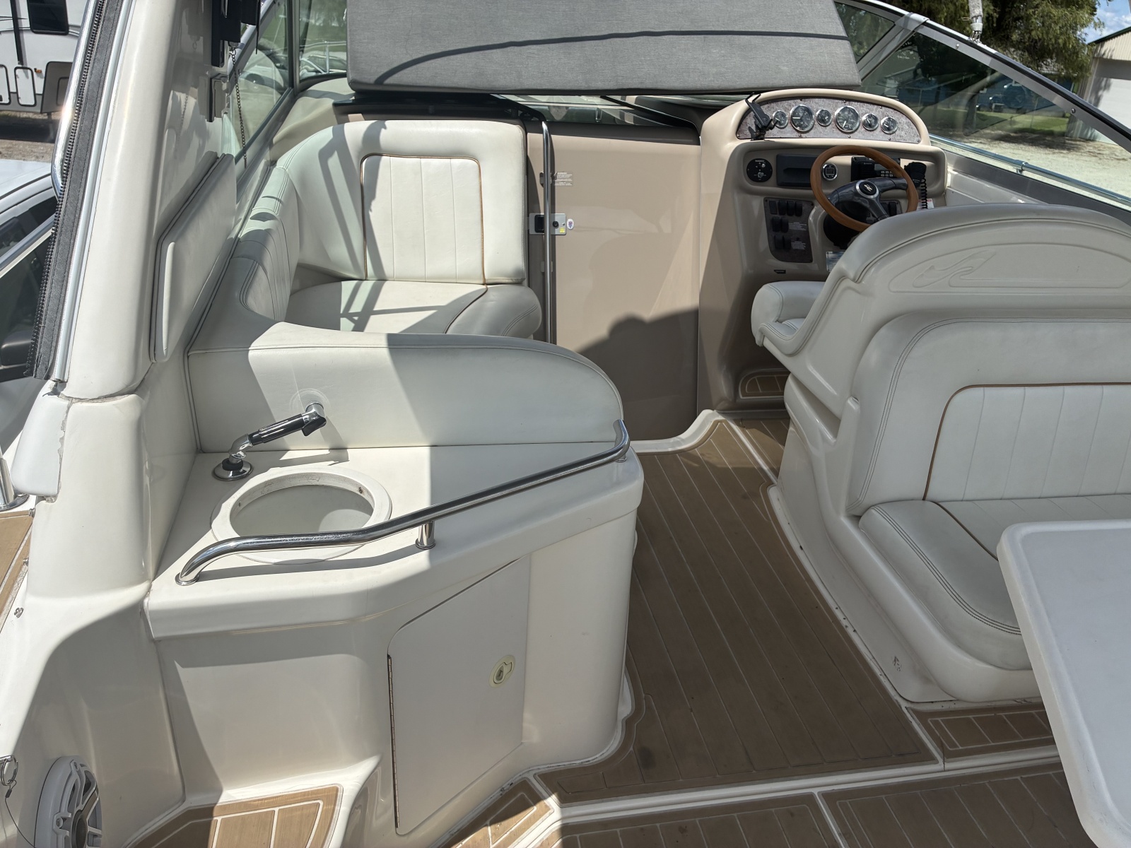 1998 Sea Ray 290 Sundancer