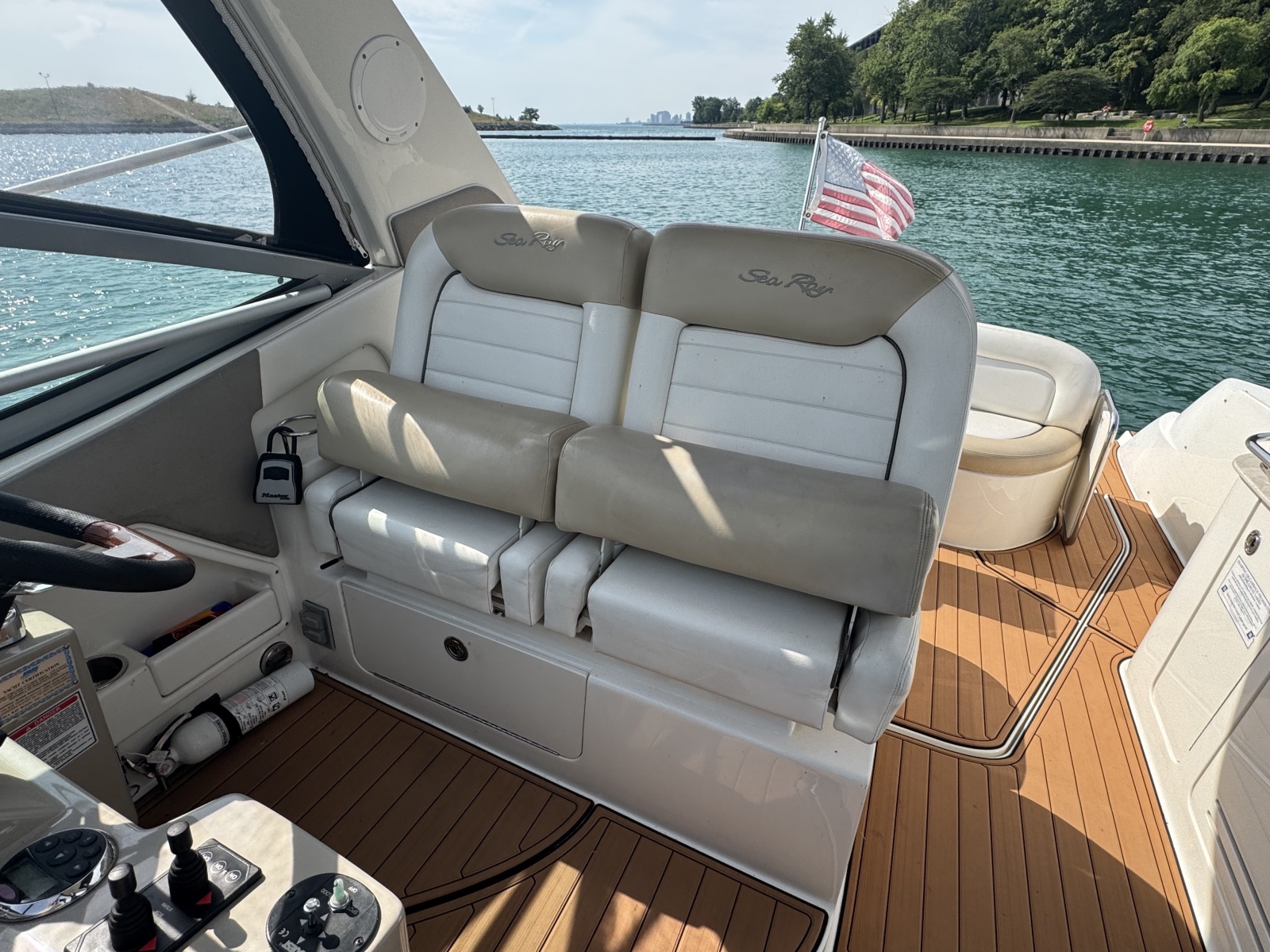 2008 Sea Ray 310 Sundancer