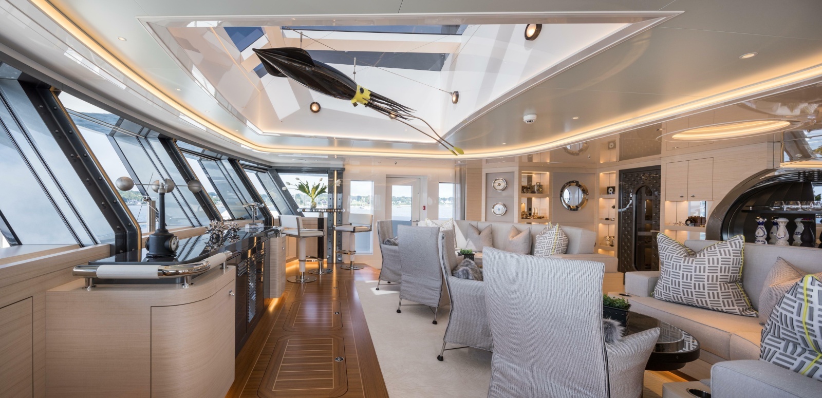 Owner's Deck Observation Lounge Forward Looking To Starboard 