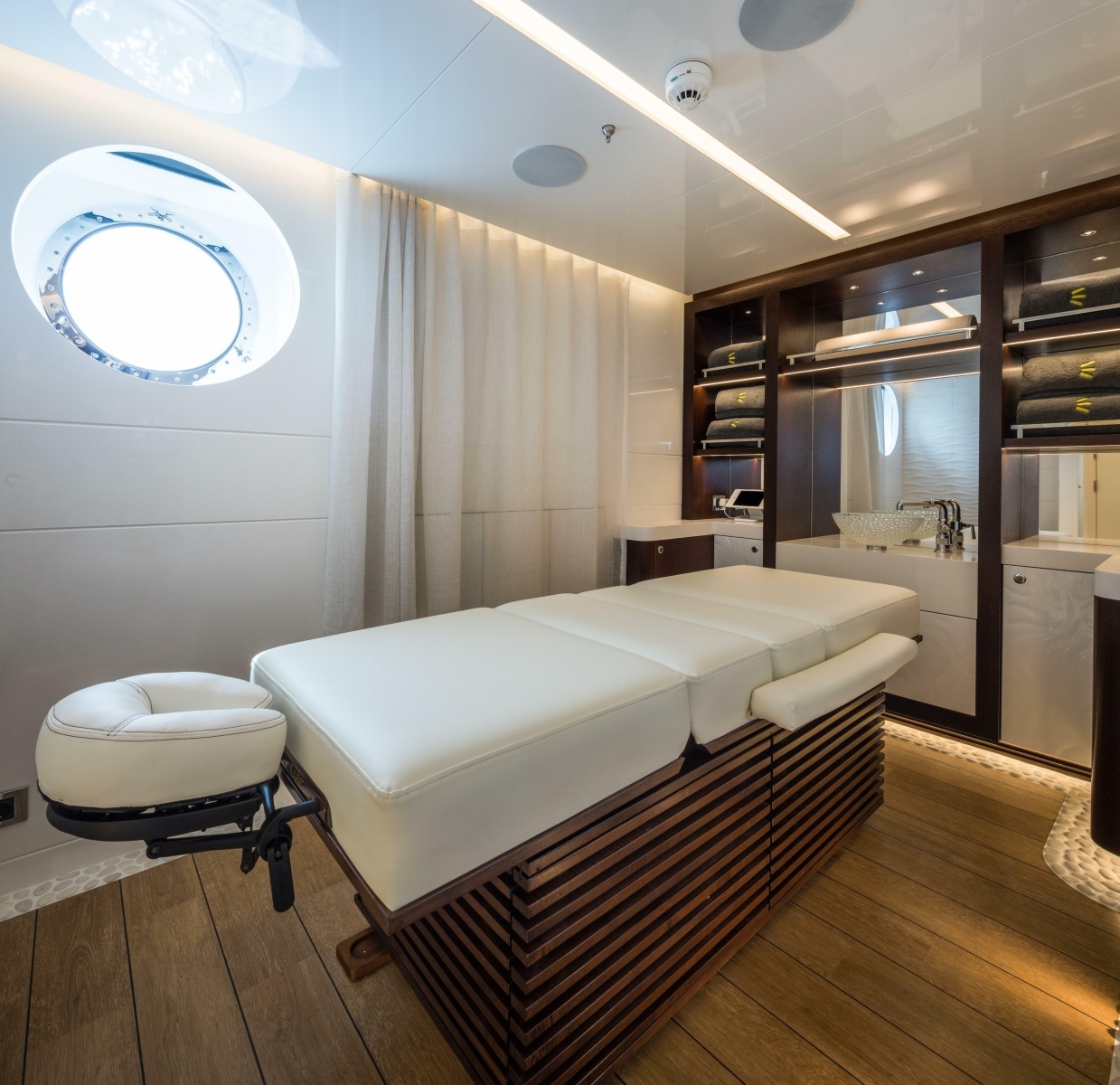 Lower Deck Massage Room 