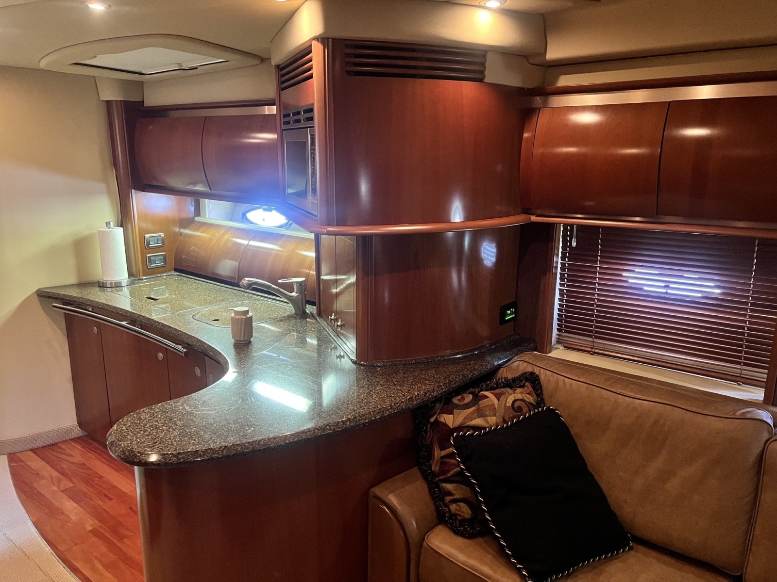 2005 Sea Ray 500 Sundancer
