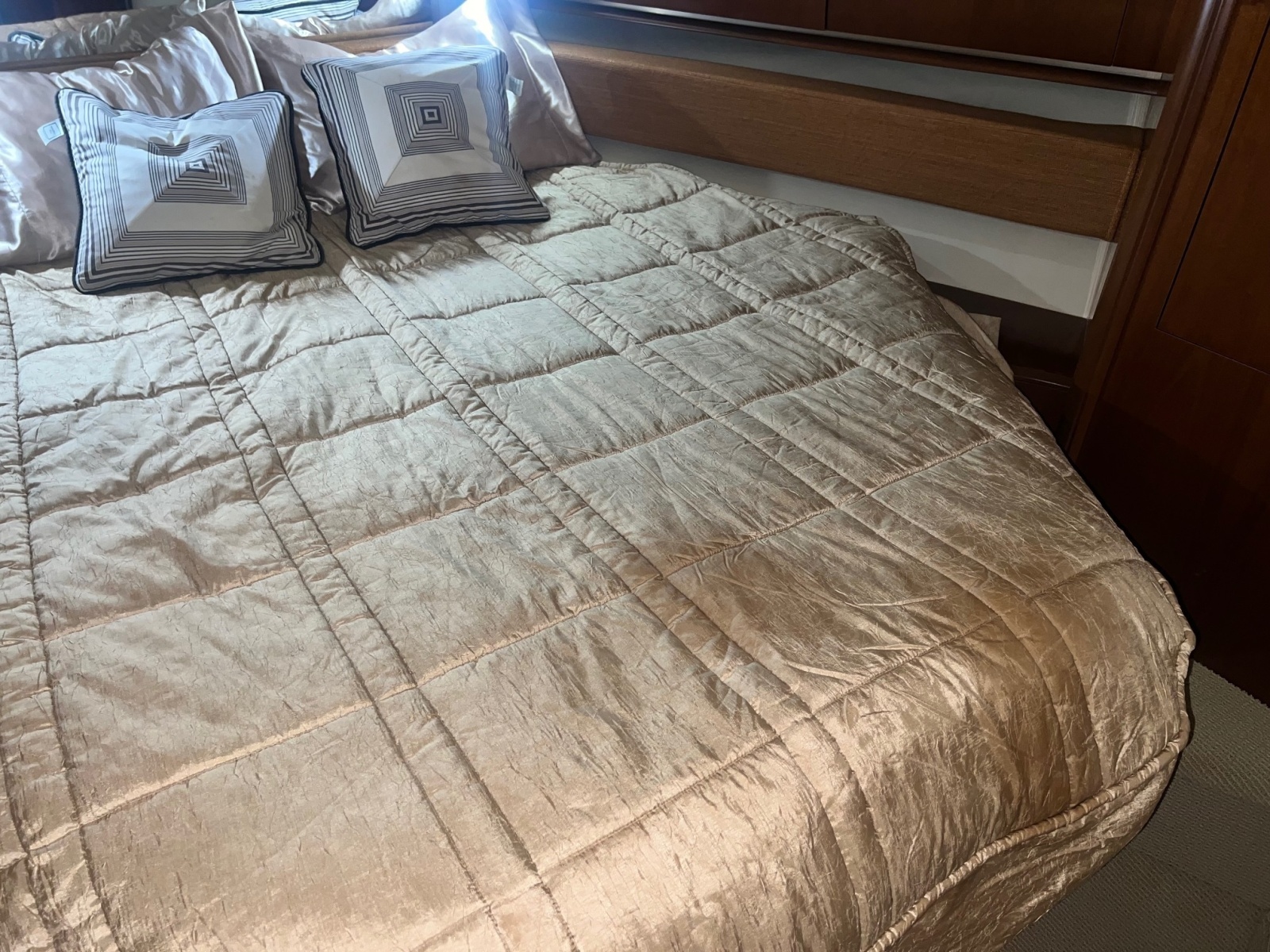 2005 Sea Ray 500 Sundancer