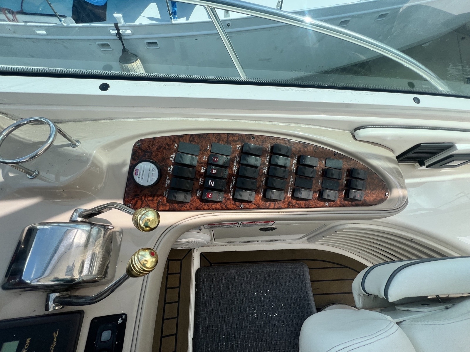 2005 Sea Ray 500 Sundancer
