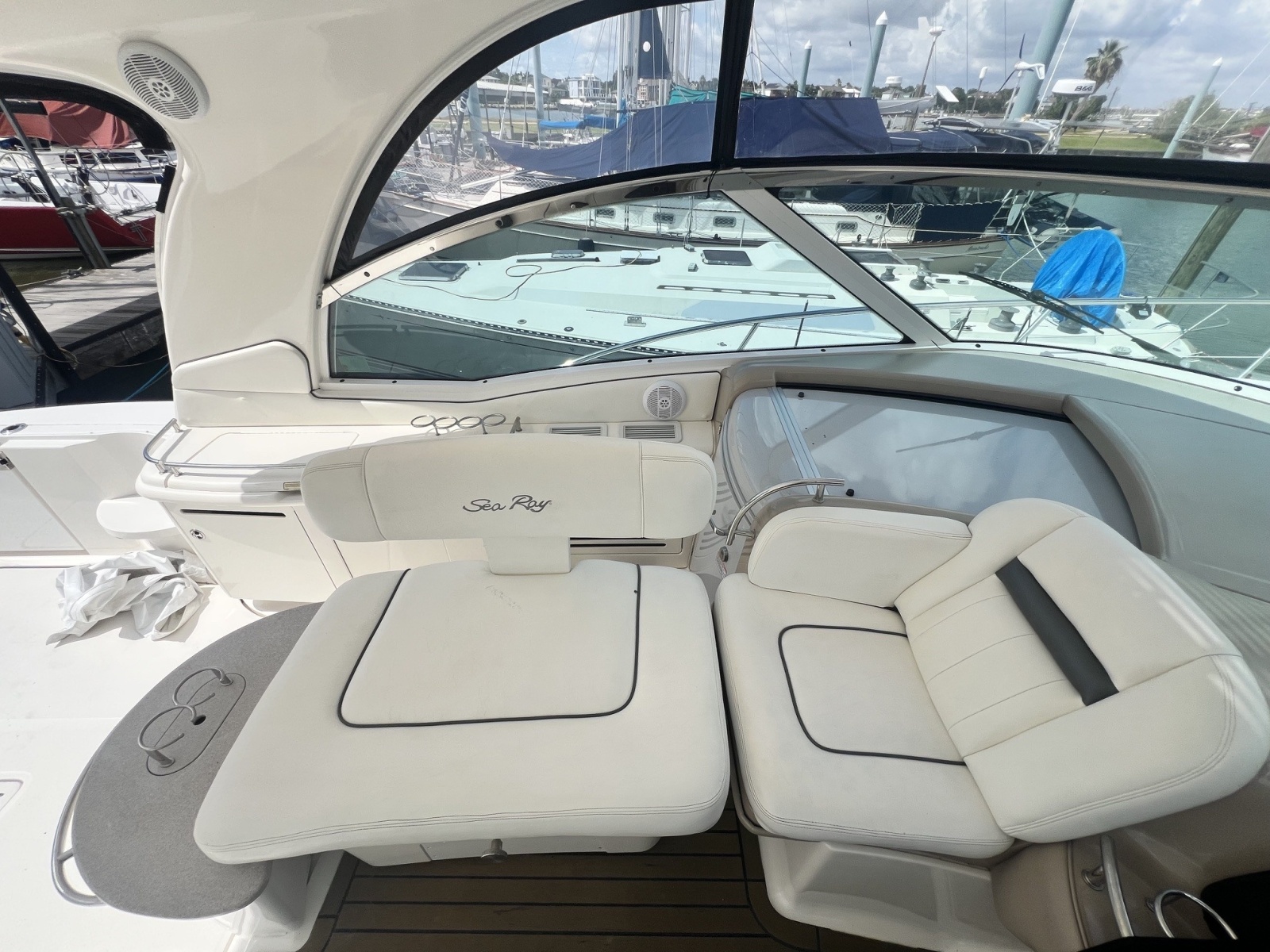 2005 Sea Ray 500 Sundancer