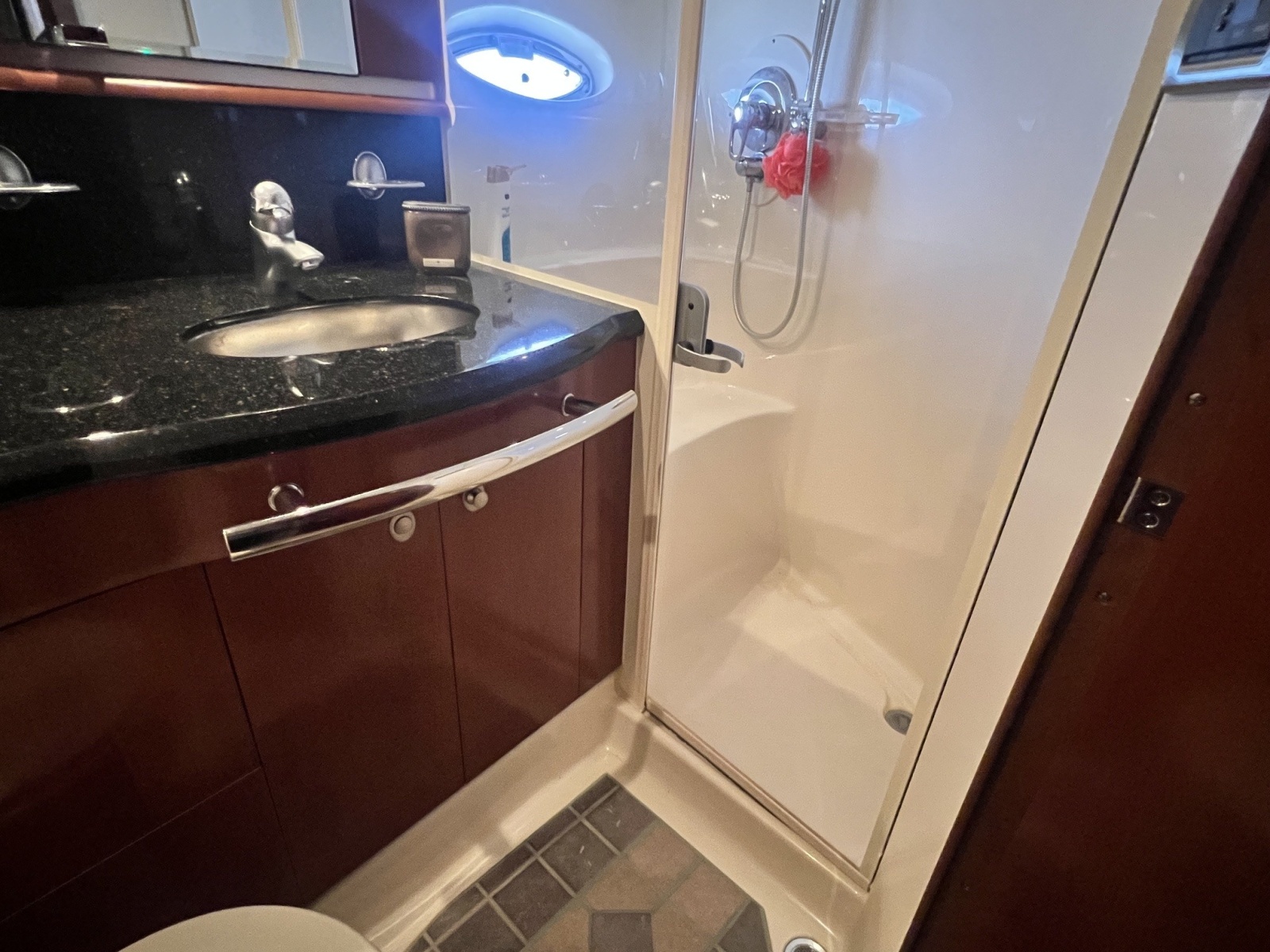 2005 Sea Ray 500 Sundancer