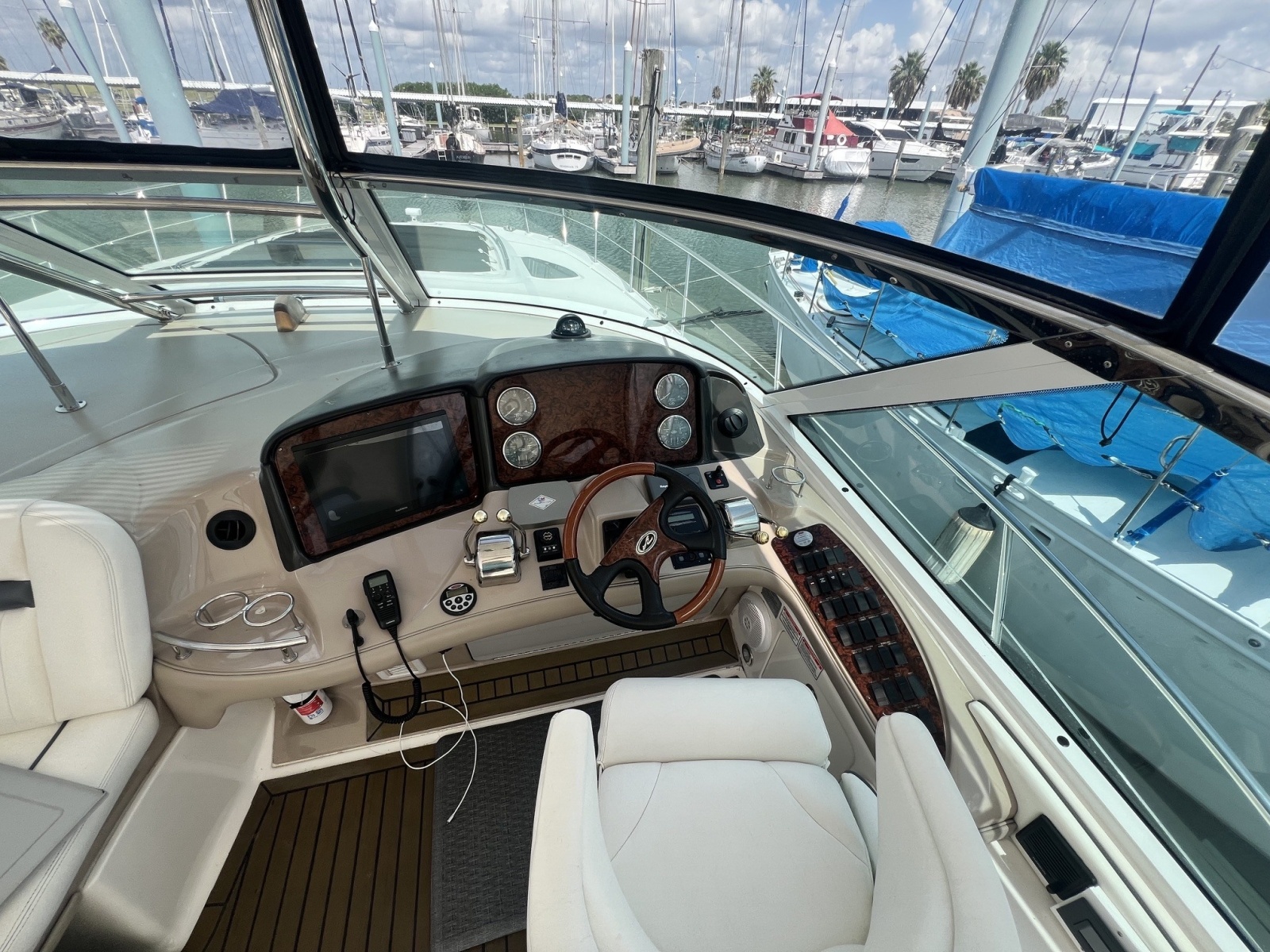 2005 Sea Ray 500 Sundancer