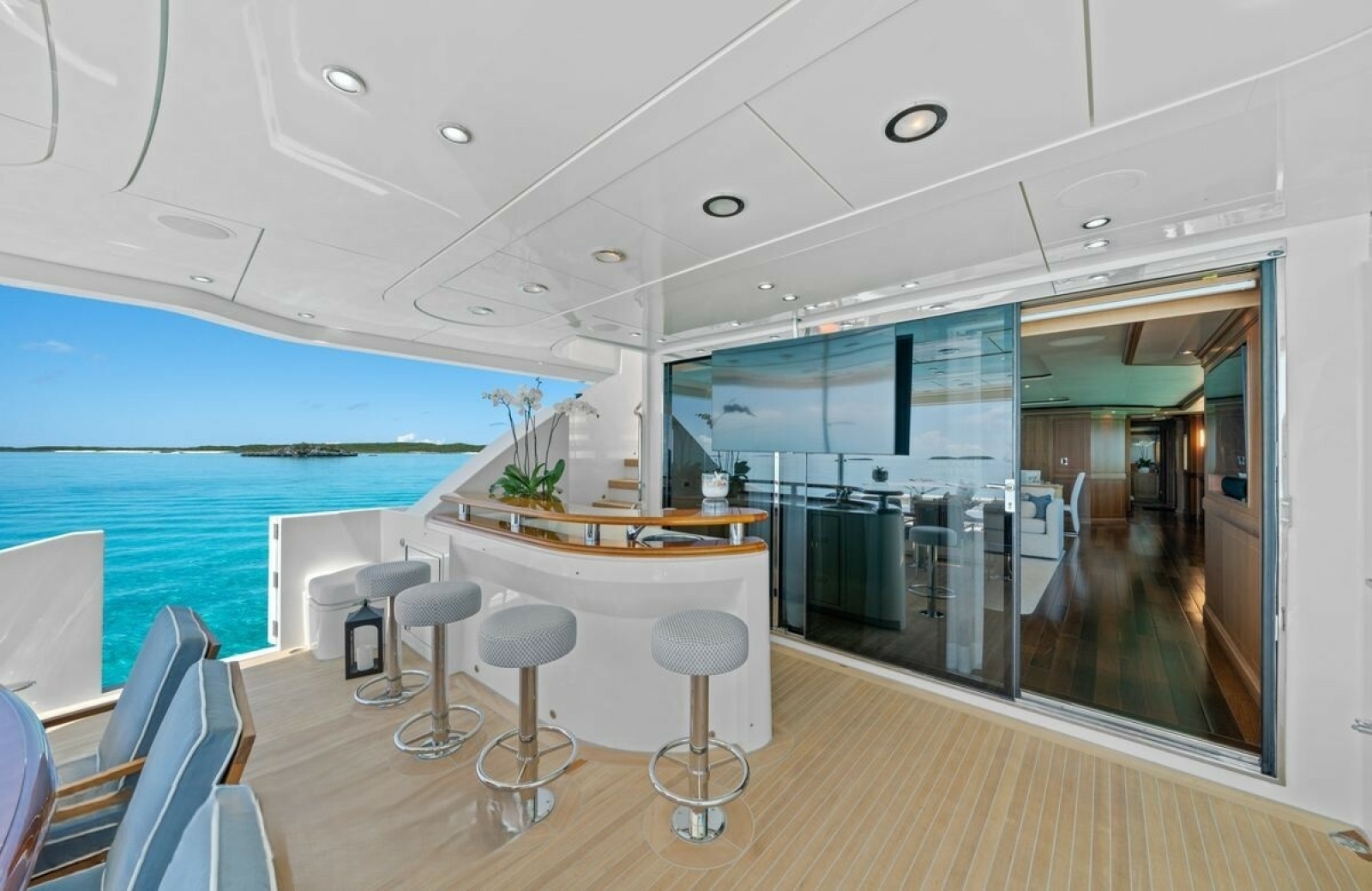 2009 Palmer Johnson Raised Pilothouse Flybridge