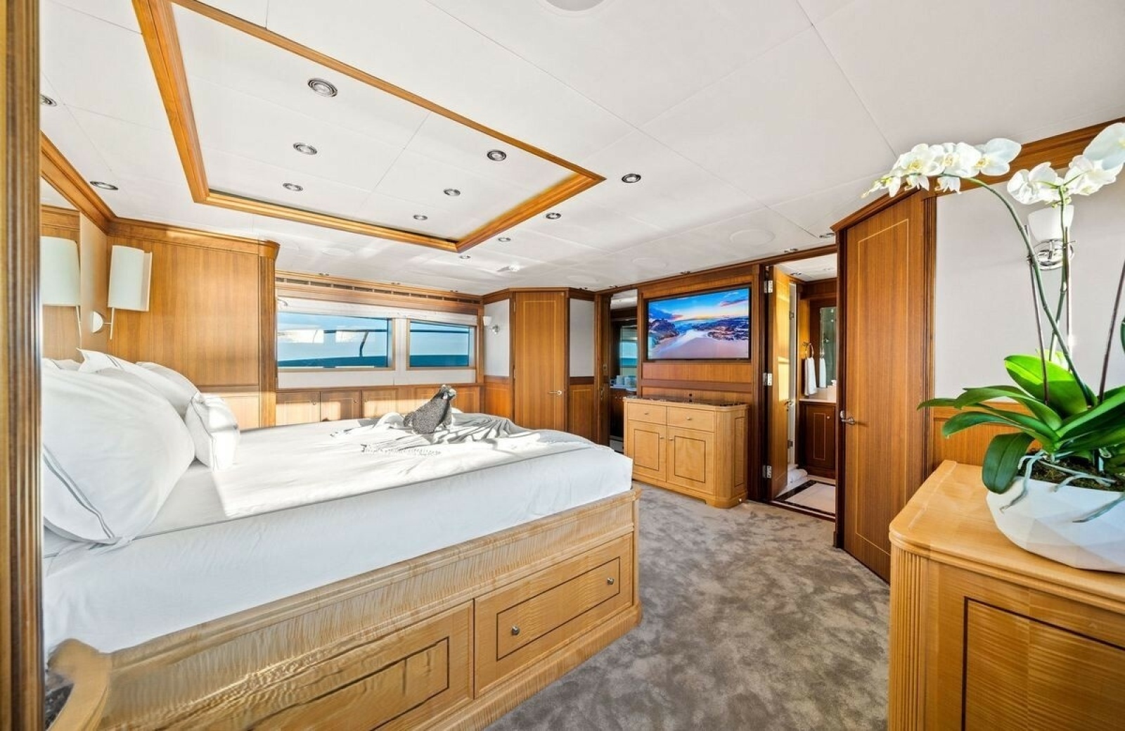 2009 Palmer Johnson Raised Pilothouse Flybridge