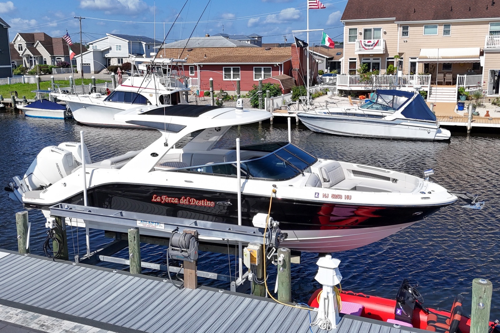 2024 Sea Ray SLX 310 Outboard