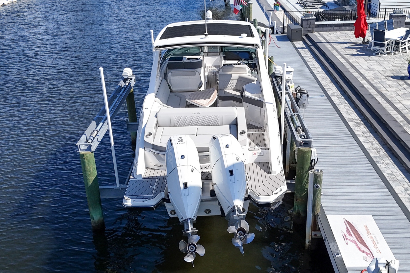 2024 Sea Ray SLX 310 Outboard