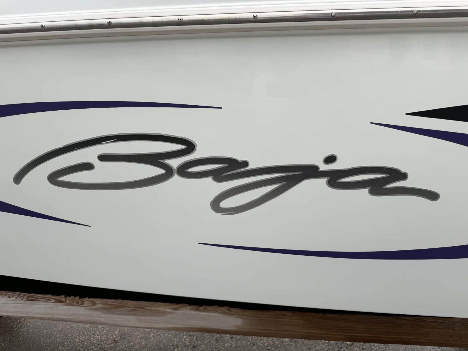 1999 Baja 252 Islander