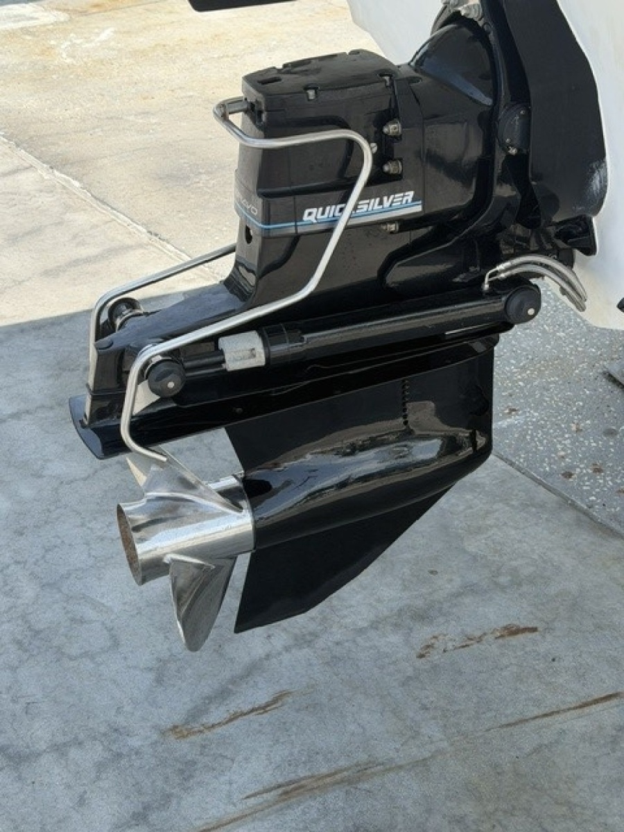 1999 Baja 252 Islander