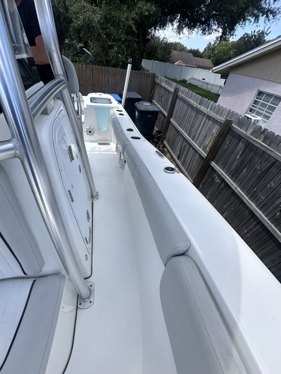2020 Sea Fox 228 Commander