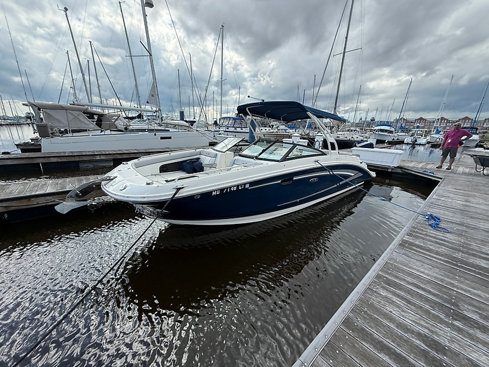 2017 Sea Ray SDX 270