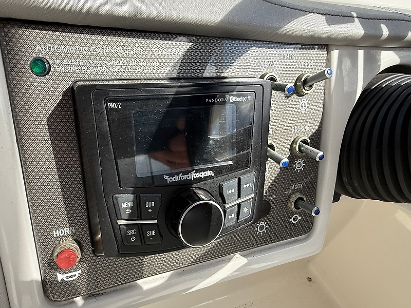 2017 Sea Ray SDX 270 — 0005843563