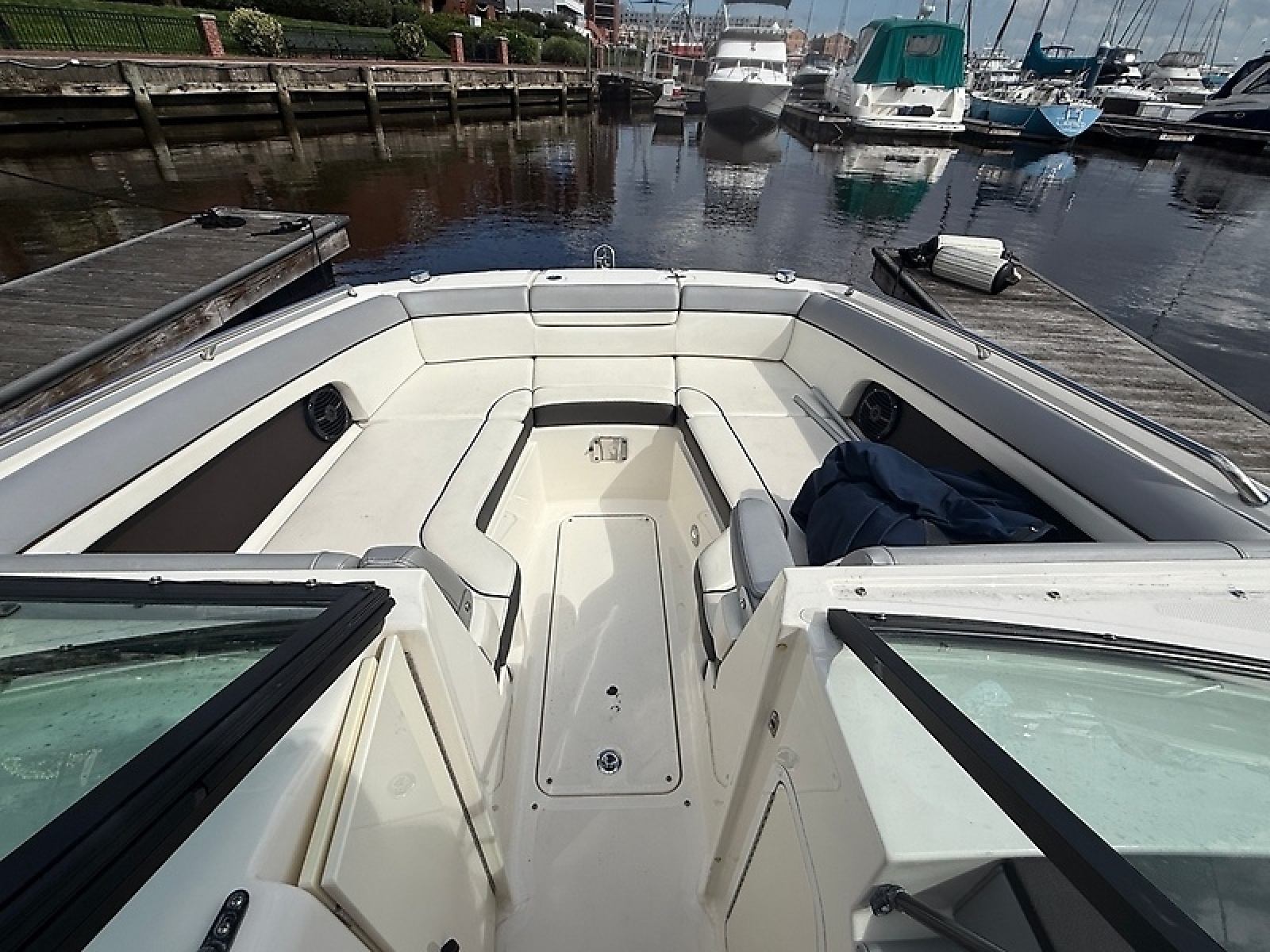 2017 Sea Ray SDX 270 — 0005843582