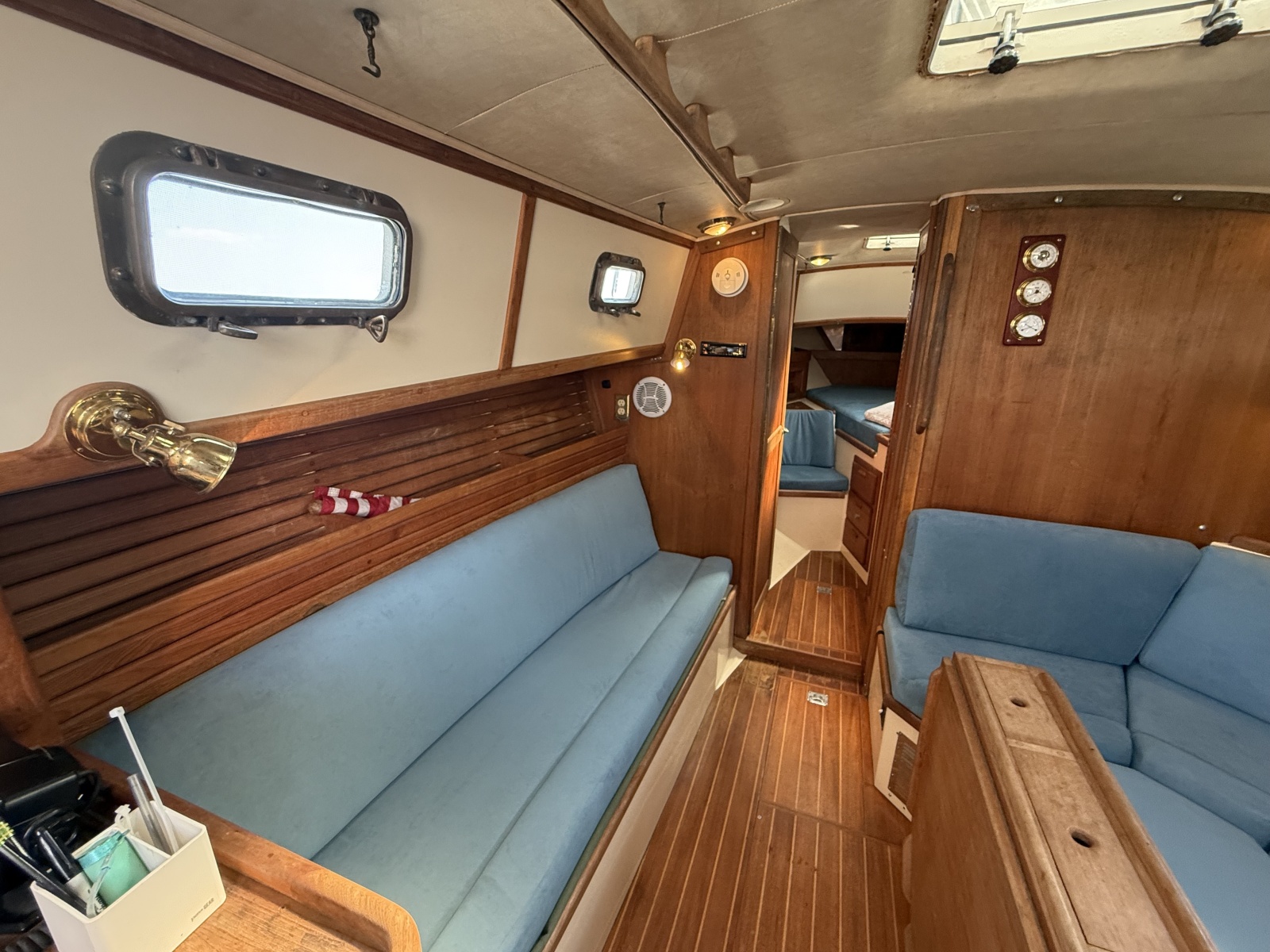 1994 Pacific Seacraft 37