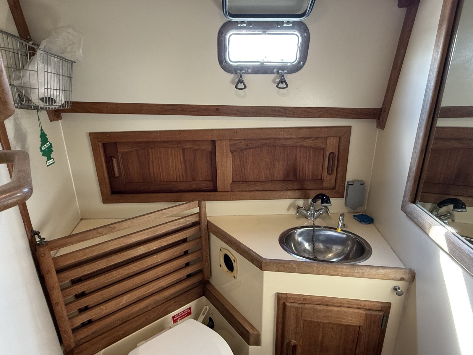 1994 Pacific Seacraft 37